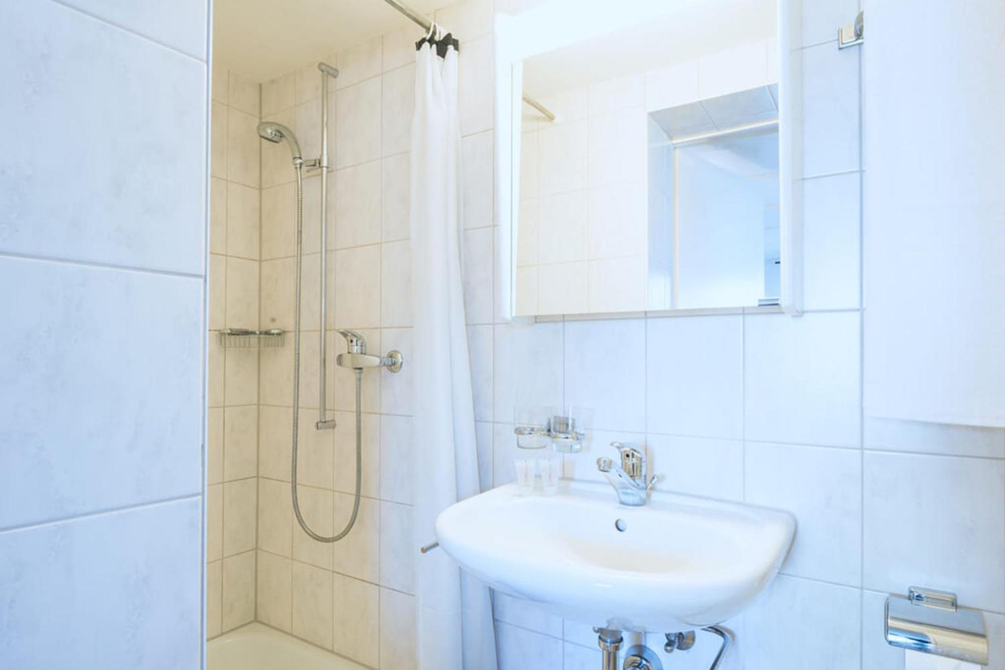 Hitrental Zeughausgasse - Apartment Цуг Экстерьер фото