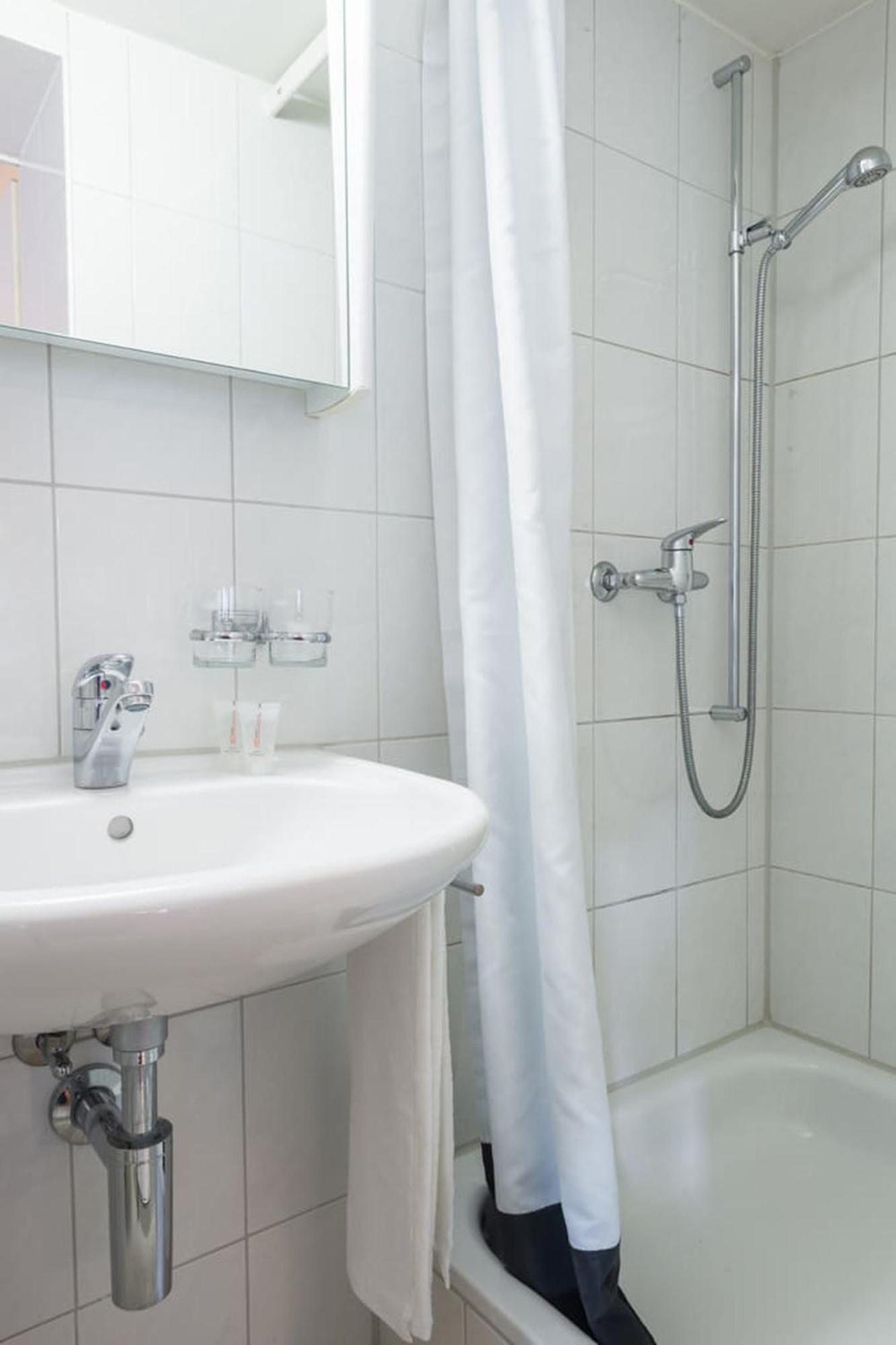 Hitrental Zeughausgasse - Apartment Цуг Экстерьер фото